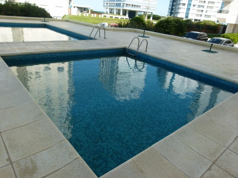 Departamento a metros de Playa Brava